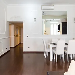 Appartamento Frattina Royal, Roma